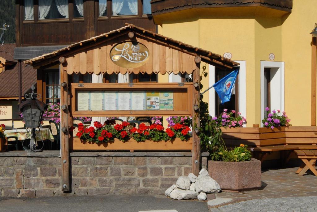 Hotel Loewenwirt Sexten Exterior photo
